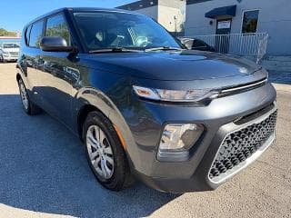 2020 Kia Soul, VIN KNDJ23AU7L7011770. Zdjęcie 4 z 6 z aukcji Copart. Katalog aut z USA OpenDataCar.