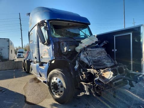 2020 Volvo VNL, VIN 4V4NC9EHXLN252284. Фото 1 из 6 с аукциона Copart. Каталог авто из США OpenDataCar.