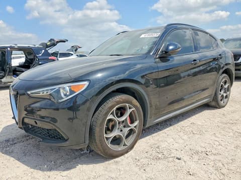2018 Alfa romeo Stelvio, VIN ZASFAKNN1J7B72951. Фото 1 з 6 з аукціону Copart. Каталог авто зі США OpenDataCar.