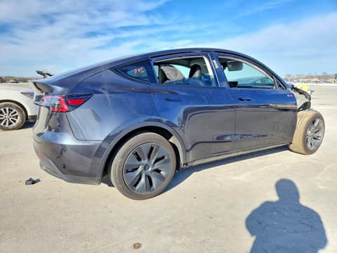 2024 Tesla Model Y, VIN 7SAYGDEE3RA334077. Фото 3 з 6 з аукціону Copart. Каталог авто зі США OpenDataCar.