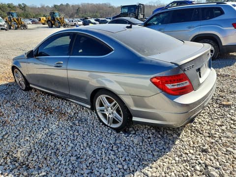 2015 Mercedes-benz C-Class, VIN WDDGJ4HB1FG369657. Фото 2 з 6 з аукціону Copart. Каталог авто зі США OpenDataCar.