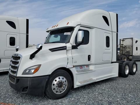 2021 Freightliner Cascadia 126, VIN 3AKJHHDR5MSMU8403. Zdjęcie 2 z 6 z aukcji Copart. Katalog aut z USA OpenDataCar.