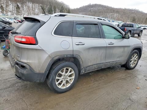 2016 Jeep Cherokee, VIN 1C4PJMCB7GW333304. Фото 3 з 6 з аукціону Copart. Каталог авто зі США OpenDataCar.