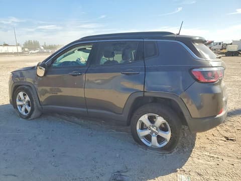 2018 Jeep Compass, VIN 3C4NJCBB5JT256996. Фото 2 з 6 з аукціону Copart. Каталог авто зі США OpenDataCar.