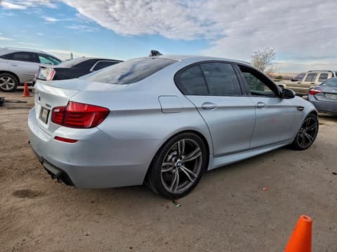 2013 Bmw M5, VIN WBSFV9C55DD096674. Фото 3 из 6 с аукциона Copart. Каталог авто из США OpenDataCar.