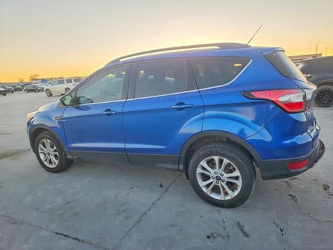 2018 Ford Escape, VIN 1FMCU9GD2JUD36687. Фото 2 з 6 з аукціону Copart. Каталог авто зі США OpenDataCar.