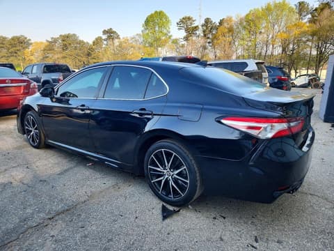 2022 Toyota Camry, VIN 4T1G11AK9NU653388. Фото 2 з 6 з аукціону Copart. Каталог авто зі США OpenDataCar.