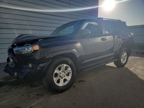 2020 Toyota 4Runner, VIN JTEZU5JR8L5219782. Фото 1 з 6 з аукціону Copart. Каталог авто зі США OpenDataCar.