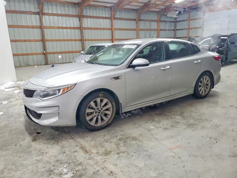 2018 Kia Optima, VIN 5XXGT4L3XJG257959. Фото 1 з 6 з аукціону Copart. Каталог авто зі США OpenDataCar.