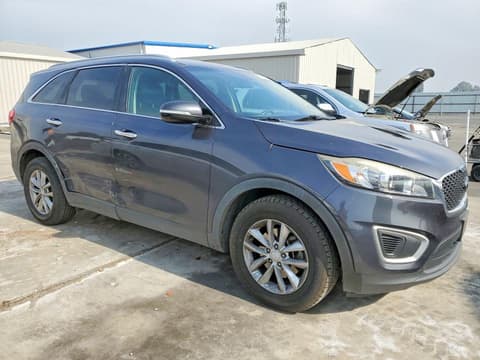 2017 Kia Sorento, VIN 5XYPG4A55HG323011. Zdjęcie 4 z 6 z aukcji Copart. Katalog aut z USA OpenDataCar.