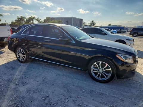 2016 Mercedes-benz C-Class, VIN 55SWF4KB8GU176223. Фото 4 з 6 з аукціону Copart. Каталог авто зі США OpenDataCar.