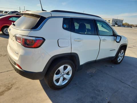 2018 Jeep Compass, VIN 3C4NJDBB9JT314985. Фото 3 з 6 з аукціону Copart. Каталог авто зі США OpenDataCar.