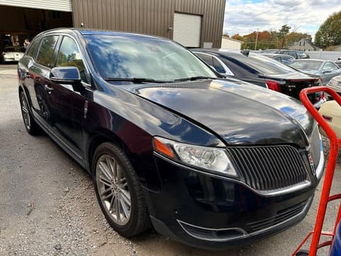2016 Lincoln MKT, VIN 2LMHJ5AT1GBL01391. Фото 1 з 6 з аукціону Copart. Каталог авто зі США OpenDataCar.
