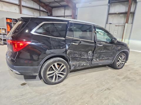 2017 Honda Pilot, VIN 5FNYF6H00HB096072. Фото 3 з 6 з аукціону Copart. Каталог авто зі США OpenDataCar.
