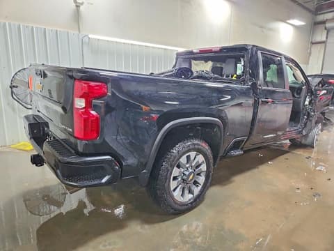 2026 Chevrolet Silverado, VIN 2GC4KME70T1148067. Фото 3 з 6 з аукціону Copart. Каталог авто зі США OpenDataCar.