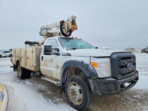 2015 Ford F-550 Super Duty, VIN 1FDUF5GTXFEC05121. Фото 1 з 6 з аукціону Copart. Каталог авто зі США OpenDataCar.