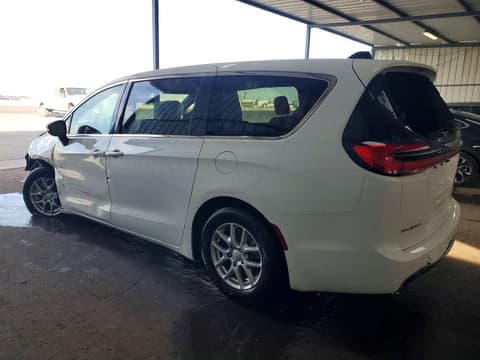 2026 Chrysler Pacifica, VIN 2C4RC1BG5TR168791. Фото 2 з 6 з аукціону Copart. Каталог авто зі США OpenDataCar.