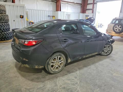 2018 Toyota Yaris, VIN 3MYDLBYVXJY317541. Фото 3 з 6 з аукціону Copart. Каталог авто зі США OpenDataCar.