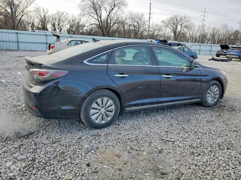 2016 Hyundai Sonata Hybrid, VIN KMHE24L14GA035233. Photo 3 of 6 from Copart auction. OpenDataCar US salvage catalog.
