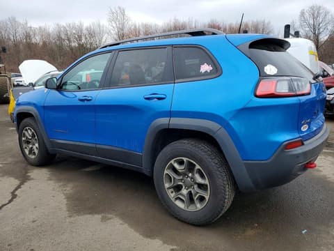 2020 Jeep Cherokee, VIN 1C4PJMBX3LD529078. Фото 2 з 6 з аукціону Copart. Каталог авто зі США OpenDataCar.