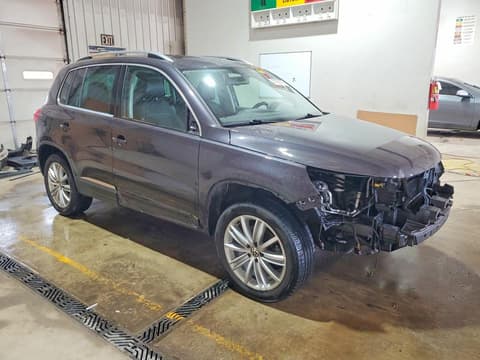 2016 Volkswagen Tiguan, VIN WVGBV7AX2GW606501. Zdjęcie 4 z 6 z aukcji Copart. Katalog aut z USA OpenDataCar.
