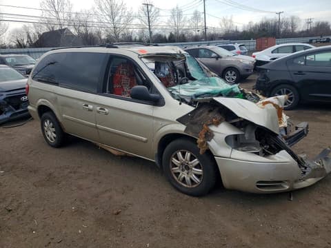 2005 Chrysler Town & Country, VIN 2C4GP54L45R383952. Zdjęcie 4 z 6 z aukcji Copart. Katalog aut z USA OpenDataCar.