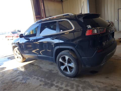 2020 Jeep Cherokee, VIN 1C4PJMDX2LD562425. Фото 2 з 6 з аукціону Copart. Каталог авто зі США OpenDataCar.