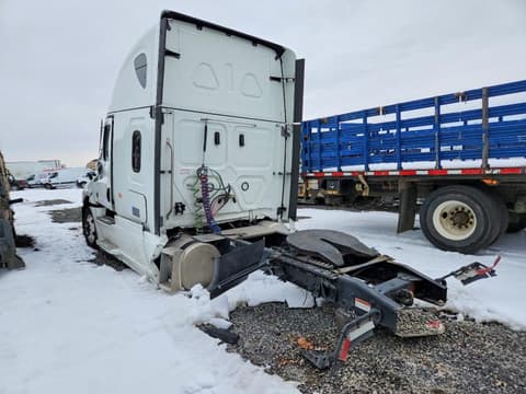 2022 Freightliner Cascadia 126, VIN 3AKBHHDV5NSNS1028. Photo 3 of 6 from Copart auction. OpenDataCar US salvage catalog.