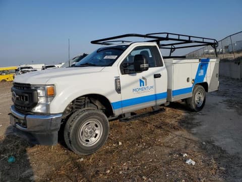 2022 Ford F-550 Super Duty, VIN 1FDBF2B62NEE43552. Фото 1 из 6 с аукциона Copart. Каталог авто из США OpenDataCar.