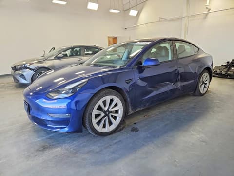 2022 Tesla Model 3, VIN 5YJ3E1EA9NF285568. Фото 1 з 6 з аукціону Copart. Каталог авто зі США OpenDataCar.