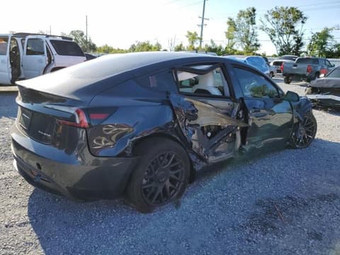 2025 Tesla Model 3, VIN 5YJ3E1EB8SF001545. Фото 3 з 6 з аукціону Copart. Каталог авто зі США OpenDataCar.