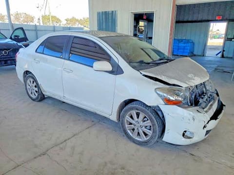 2011 Toyota Yaris, VIN JTDBT4K33B1398073. Фото 4 з 6 з аукціону Copart. Каталог авто зі США OpenDataCar.