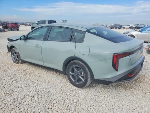 2025 Kia K4, VIN 3KPFT4DE1SE192358. Фото 2 з 6 з аукціону Copart. Каталог авто зі США OpenDataCar.