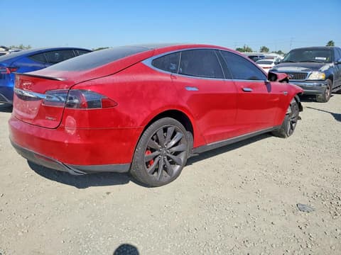 2015 Tesla Model S, VIN 5YJSA1H27FFP70191. Фото 3 з 6 з аукціону Copart. Каталог авто зі США OpenDataCar.