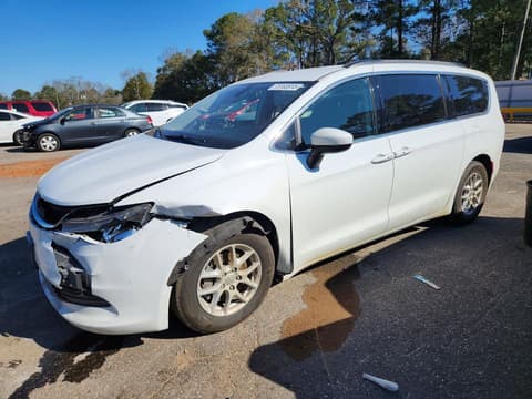 2020 Chrysler Voyager, VIN 2C4RC1DG2LR172570. Фото 1 з 6 з аукціону Copart. Каталог авто зі США OpenDataCar.