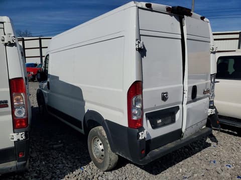 2019 Ram ProMaster 1500, VIN 3C6TRVBG7KE556446. Фото 2 з 6 з аукціону Copart. Каталог авто зі США OpenDataCar.