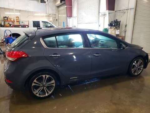 2016 Kia Forte, VIN KNAFX5A88G5626476. Фото 3 з 6 з аукціону Copart. Каталог авто зі США OpenDataCar.