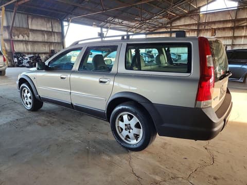 2001 Volvo V70, VIN YV1SZ58D111026244. Фото 2 из 6 с аукциона Copart. Каталог авто из США OpenDataCar.