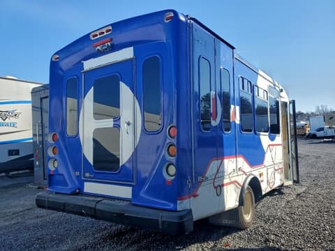 2017 Chevrolet Express 4500, VIN 1GB6GUBG9H1130991. Фото 4 з 6 з аукціону Copart. Каталог авто зі США OpenDataCar.