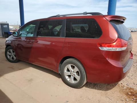 2012 Toyota Sienna, VIN 5TDKK3DC6CS277701. Фото 2 з 6 з аукціону Copart. Каталог авто зі США OpenDataCar.