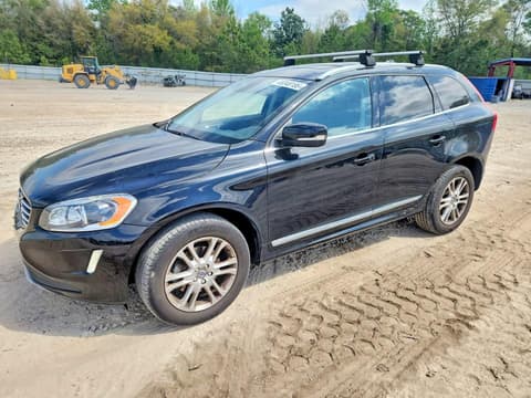 2016 Volvo XC60, VIN YV4612RM7G2843889. Фото 1 з 6 з аукціону Copart. Каталог авто зі США OpenDataCar.