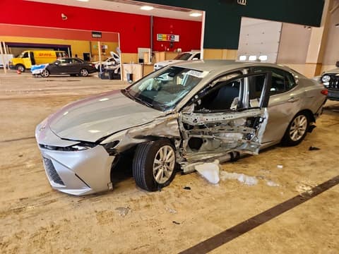 2025 Toyota Camry, VIN 4T1DBADK7SU027880. Фото 1 з 6 з аукціону Copart. Каталог авто зі США OpenDataCar.