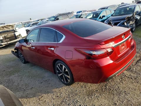 2018 Nissan Altima, VIN 1N4AL3AP8JC120109. Фото 2 з 6 з аукціону Copart. Каталог авто зі США OpenDataCar.