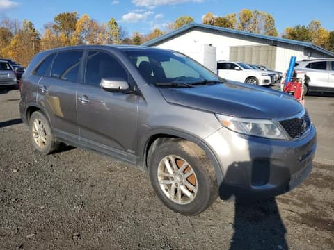 2015 Kia Sorento, VIN 5XYKTCA67FG560332. Фото 4 из 6 с аукциона Copart. Каталог авто из США OpenDataCar.