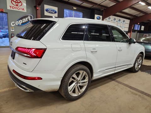 2021 Audi Q7, VIN WA1AXAF77MD025738. Фото 3 из 6 с аукциона Copart. Каталог авто из США OpenDataCar.