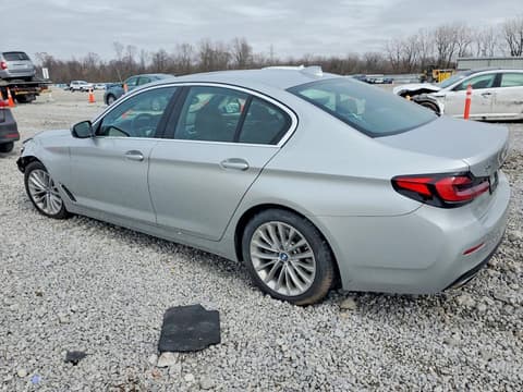 2021 Bmw 5 Series, VIN WBA13BJ07MWX01933. Фото 2 з 6 з аукціону Copart. Каталог авто зі США OpenDataCar.