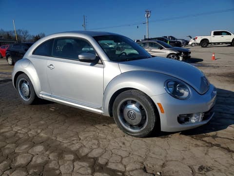 2013 Volkswagen Beetle, VIN 3VWHP7AT4DM614758. Фото 4 з 6 з аукціону Copart. Каталог авто зі США OpenDataCar.