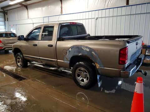 2008 Dodge Ram 1500, VIN 1D7HU182X8J217473. Фото 2 з 6 з аукціону Copart. Каталог авто зі США OpenDataCar.