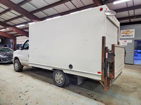 2011 Ford E-350, VIN 1FDSE3FL7BDB21158. Фото 2 з 6 з аукціону Copart. Каталог авто зі США OpenDataCar.