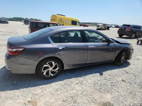 2017 Honda Accord, VIN 1HGCR2F3XHA301947. Фото 3 з 6 з аукціону Copart. Каталог авто зі США OpenDataCar.